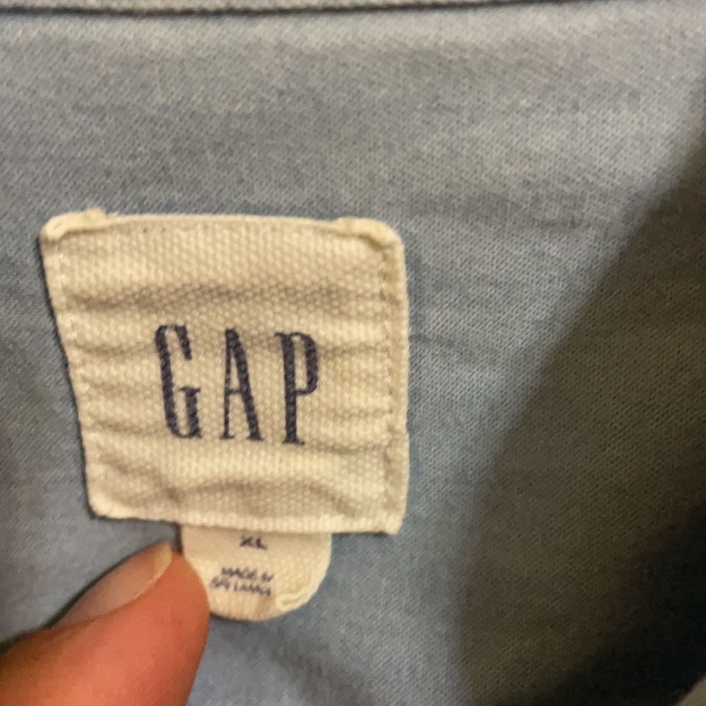 Gap button down XL - Picture 3 of 5